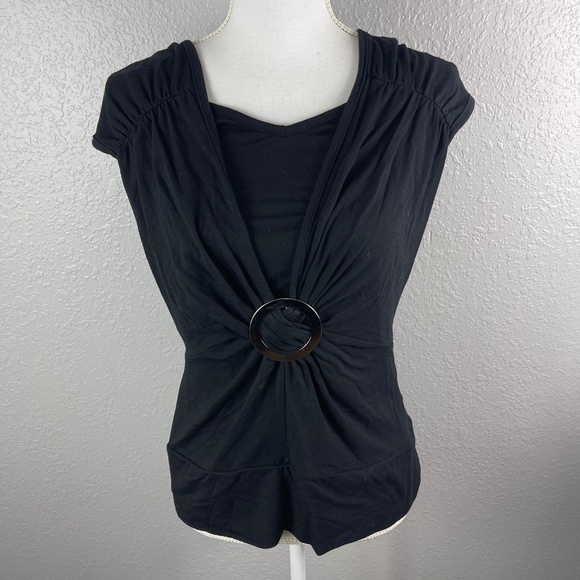 Black top‎ with metal detail - Picture 3 of 9